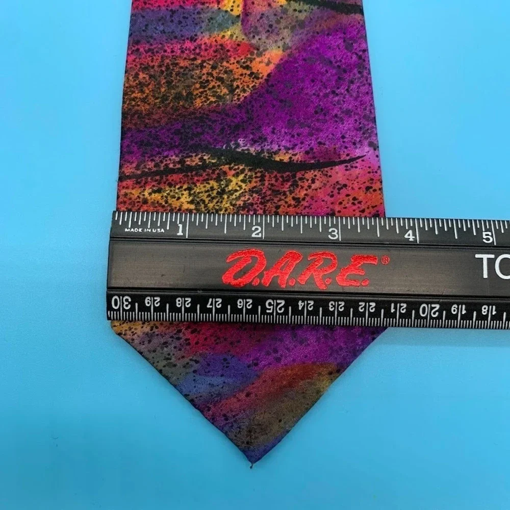 Vintage Jordache Abstract Watercolors Retro Men's Classic Neck Tie